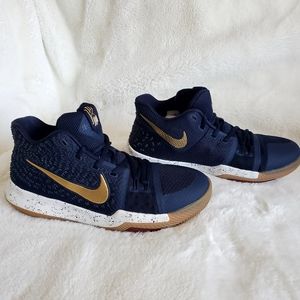 Nike Kyrie 3 Obsidian Sneakers 7y